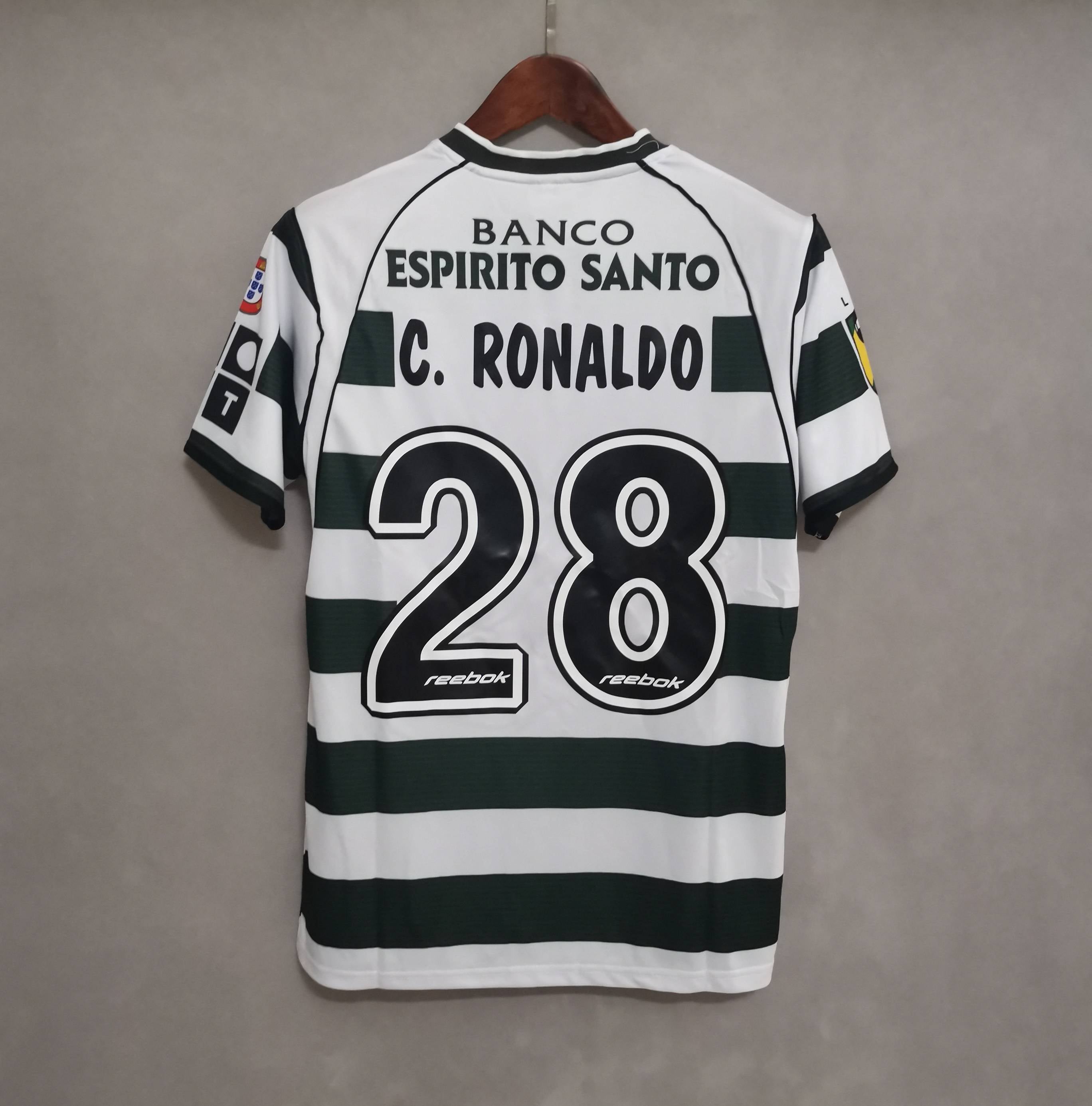 Sporting Lisbon Home Shirt 2001/02