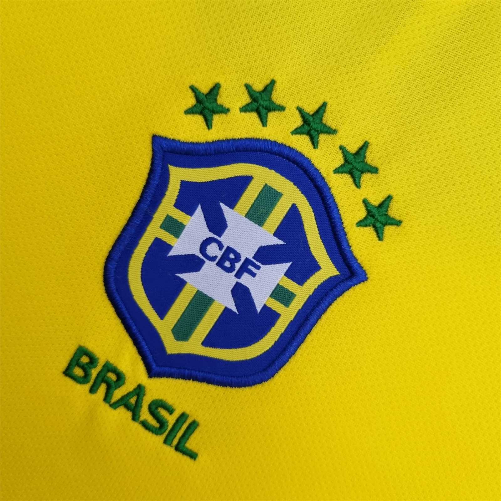 Kaká Brazil Home Jersey 2004