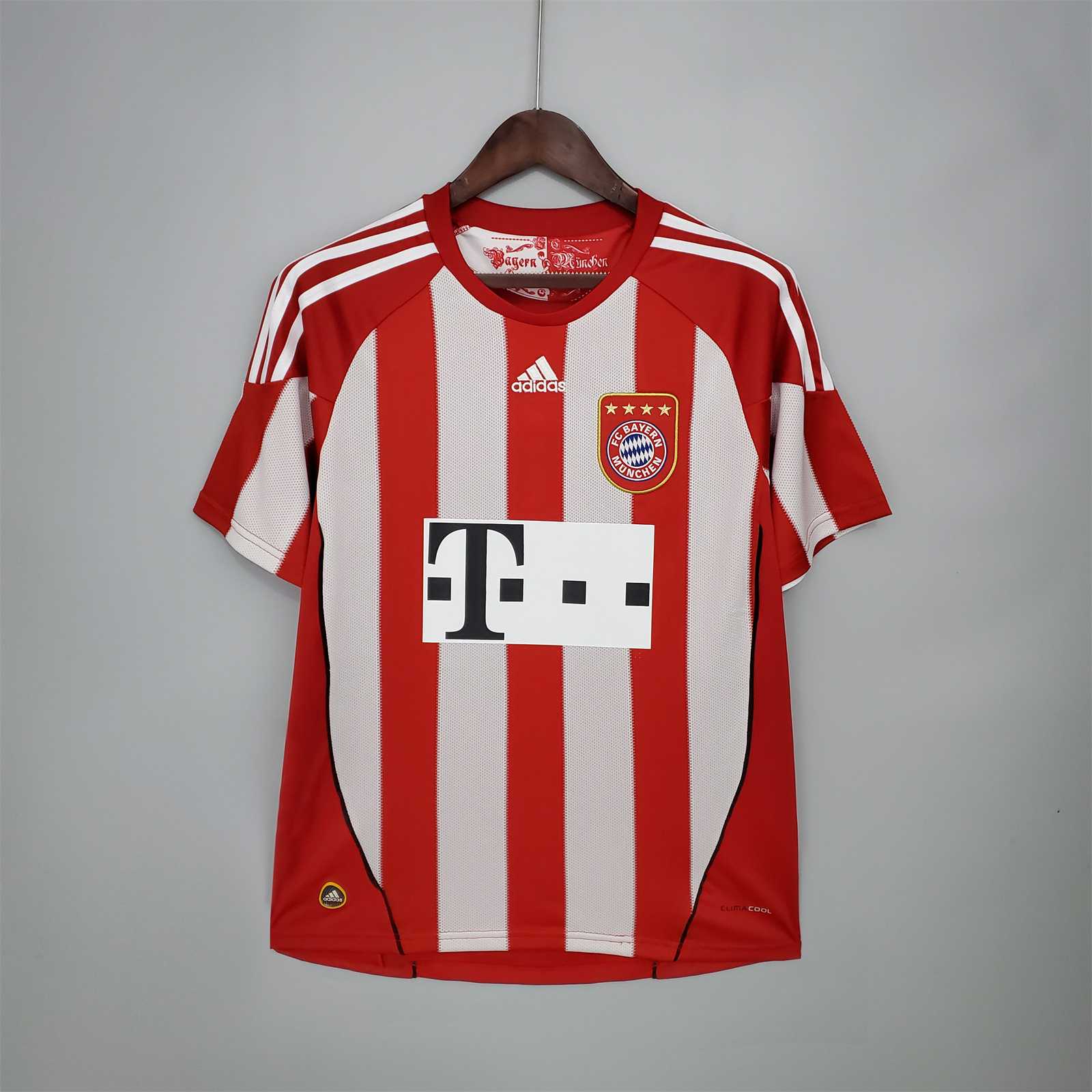 Bayern Munich Home Shirt 2010/11