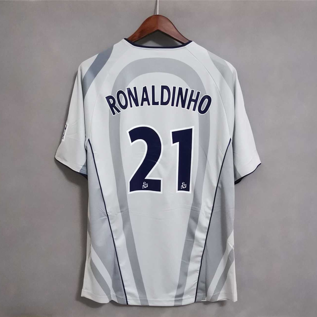 Ronaldinho PSG Away Shirt 2001/02