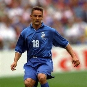 Baggio Italy Home Shirt 1996/97