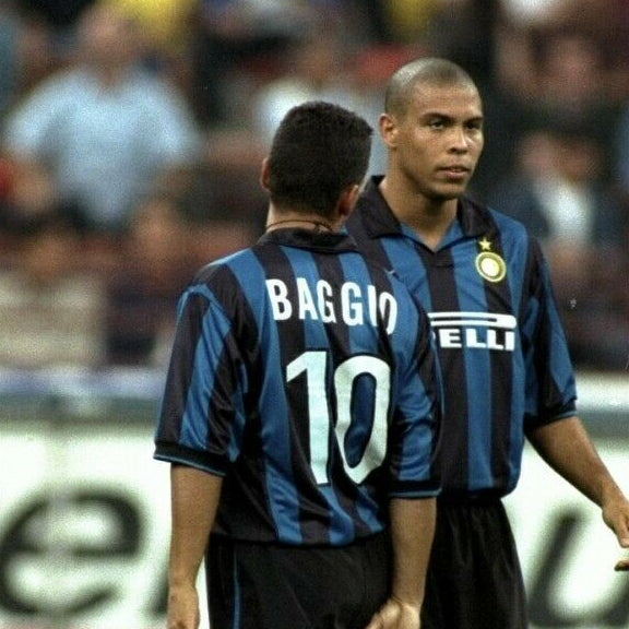 Baggio Inter Home 1998/99 Jersey