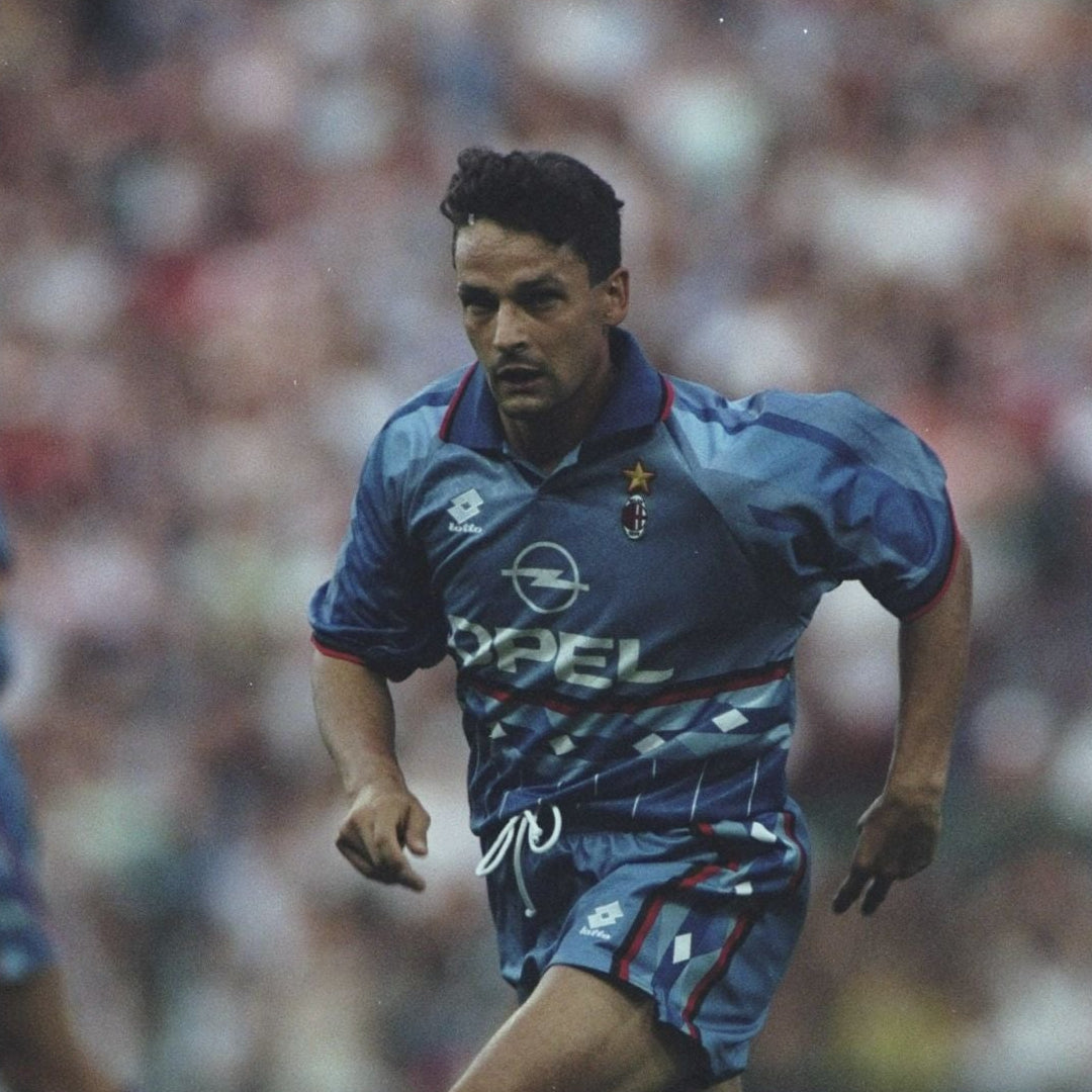 Baggio Milan Fourth Jersey 1995/96